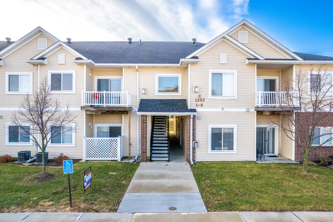 Delaware Park Condominiums in Ankeny, IA - Building Photo - Building Photo