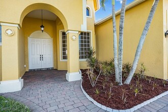 1539 NW 42nd Ave in Cape Coral, FL - Building Photo - Building Photo