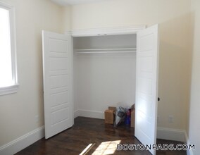 29 Commonwealth Terrace, Unit 3 in Boston, MA - Building Photo - Building Photo