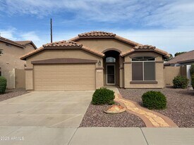 3838 E Derringer Way in Gilbert, AZ - Building Photo
