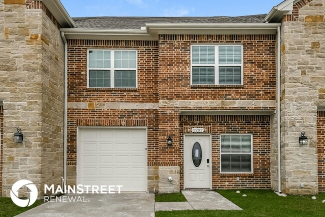 property at 1202 Alisa Ln.