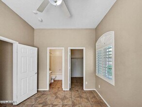 35716 N 31st Dr in Phoenix, AZ - Foto de edificio - Building Photo