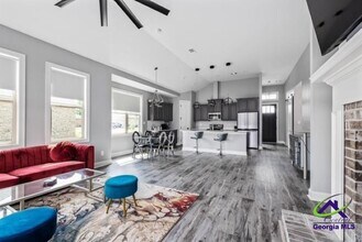 112 Gwendolyn Ave in Perry, GA - Building Photo - Building Photo