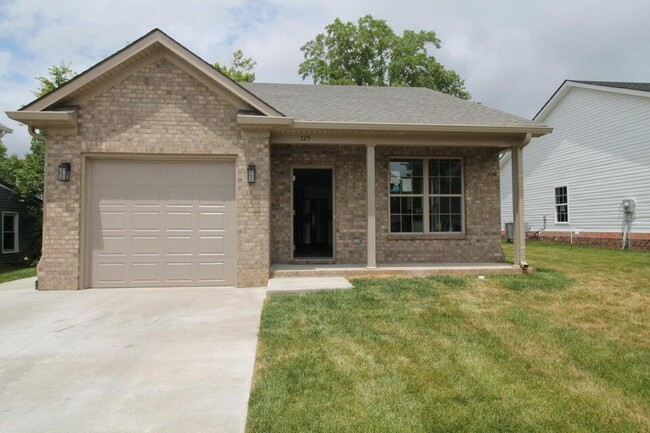 property at 225 E Oak St