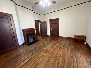 396 N Highland Ave, Unit 2 in Jackson, TN - Building Photo - Building Photo