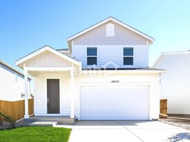 10054 Abilene St in Commerce City, CO - Building Photo