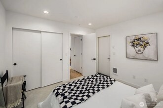 528 N 72nd St in Seattle, WA - Building Photo - Building Photo