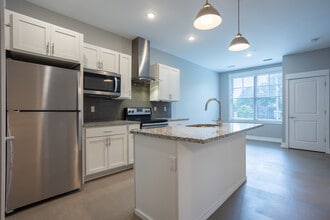 Heritage Place Apartments in Grand Rapids, MI - Foto de edificio - Interior Photo