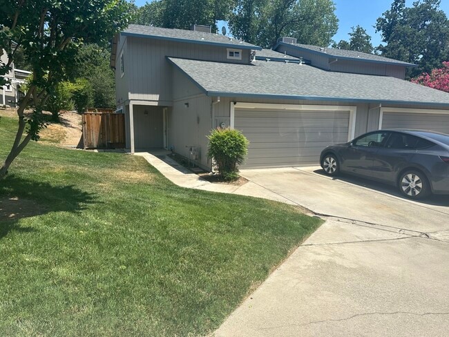 property at 4053 Quarry Ct