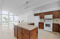 13359 N Indian River Dr in Sebastian, FL - Building Photo - Building Photo