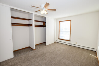 Pillsbury Apartments | 2200 in Minneapolis, MN - Building Photo - Building Photo