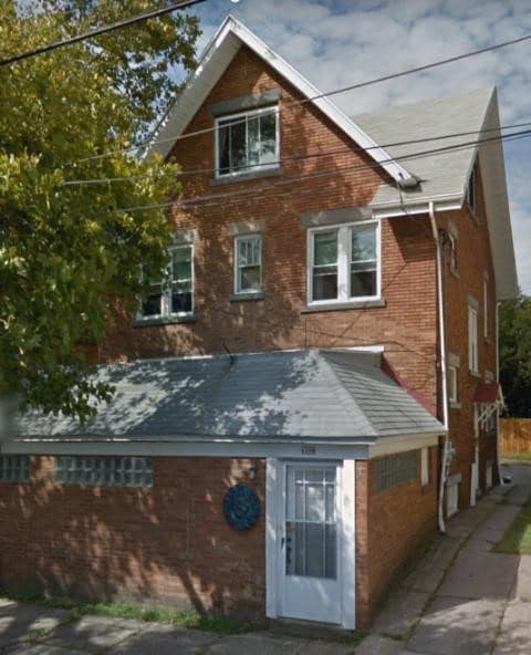 1106 W 26th St