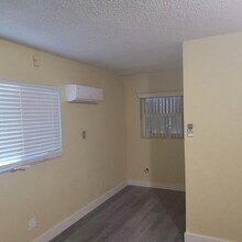 7101 NW 97th Ave in Tamarac, FL - Building Photo - Building Photo