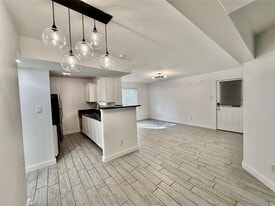 1307 Norwalk Ln in Austin, TX - Building Photo