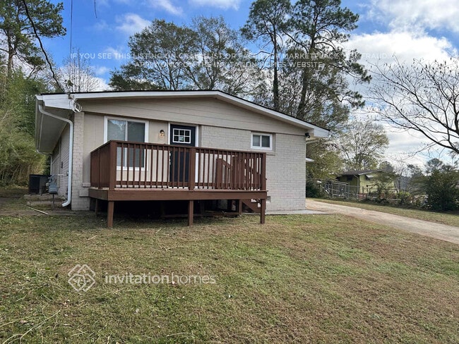 property at 2996 Horse Shoe Dr