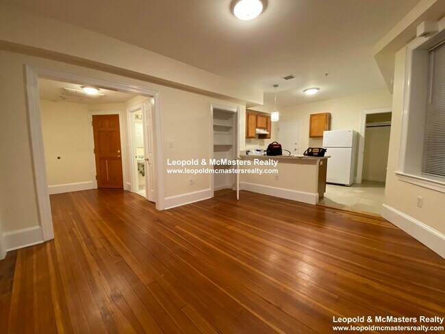 700 Massachusetts Ave, Unit 34