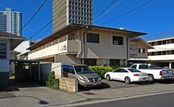 1227 Kamaile St in Honolulu, HI - Building Photo - Building Photo