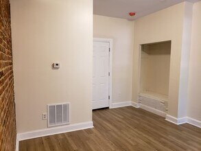 2608 Maryland Ave in Baltimore, MD - Foto de edificio - Building Photo