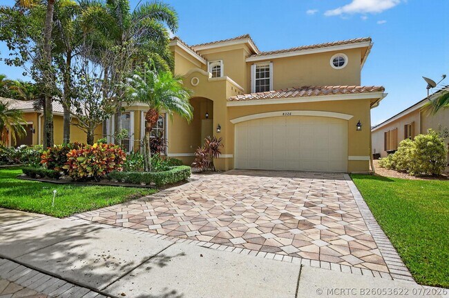 8326 Emerald Winds Cir