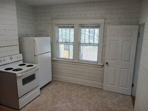 1144 W Center St in Rochester, MN - Building Photo - Building Photo