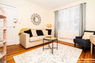 191 Kent St-Unit -Apt 1 in Brookline, MA - Foto de edificio - Building Photo