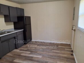 1190 Lois Ln in Radcliff, KY - Building Photo - Building Photo