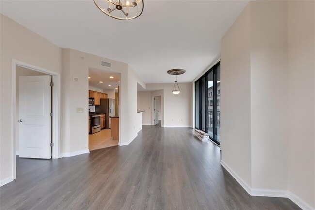 3040 Peachtree Rd NW in Atlanta, GA - Building Photo - Building Photo