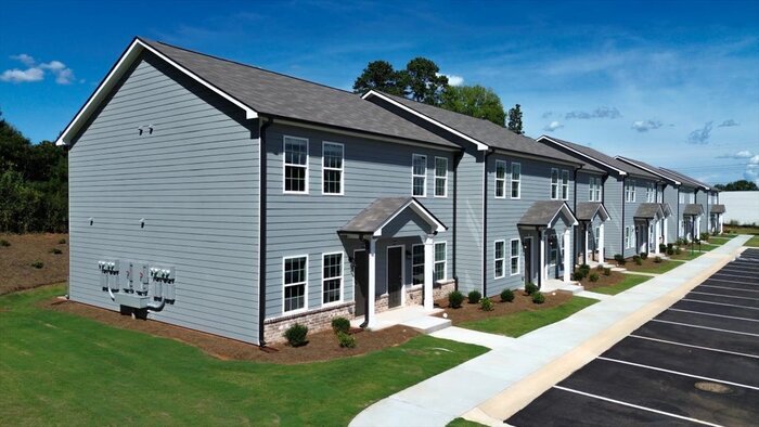 438 Whistle Wy in Milledgeville, GA - Building Photo
