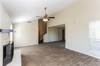 817 Barcelona Cir in Mesquite, TX - Building Photo - Building Photo