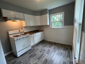 9112 Bel Cour Dr in St. Louis, MO - Building Photo - Building Photo