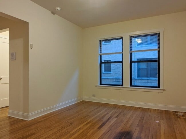 2619 N Spaulding Ave in Chicago, IL - Foto de edificio - Building Photo