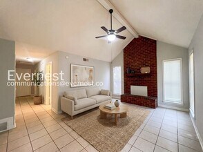 6420 Forestgate Rd in Horn Lake, MS - Building Photo - Building Photo