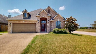 3900 Latinne Ln in College Station, TX - Building Photo