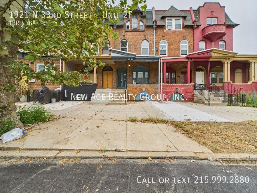 1921 N 33rd St in Philadelphia, PA - Building Photo