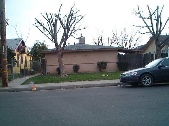 523 31st St in Bakersfield, CA - Building Photo - Building Photo