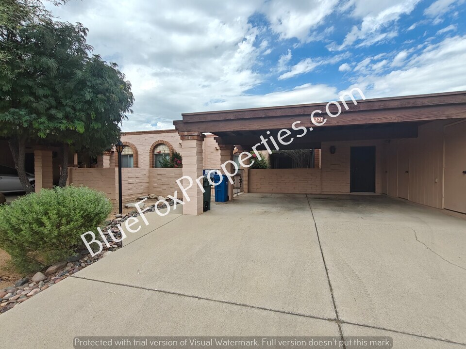 4227 E Presidio Rd in Tucson, AZ - Building Photo