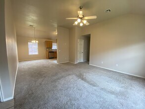 4100 Applegate Dr in Moore, OK - Building Photo - Building Photo