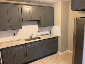 7112 Luke St in Jacksonville, FL - Building Photo - Building Photo