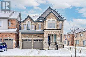 44 Whippletree Dr in East Gwillimbury, ON - Building Photo