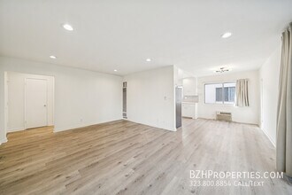 7548 Hampton Ave in West Hollywood, CA - Building Photo - Building Photo