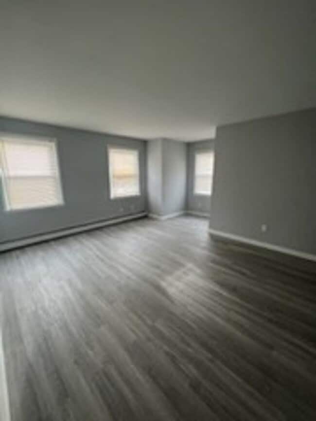 8-10 King Street, LLC