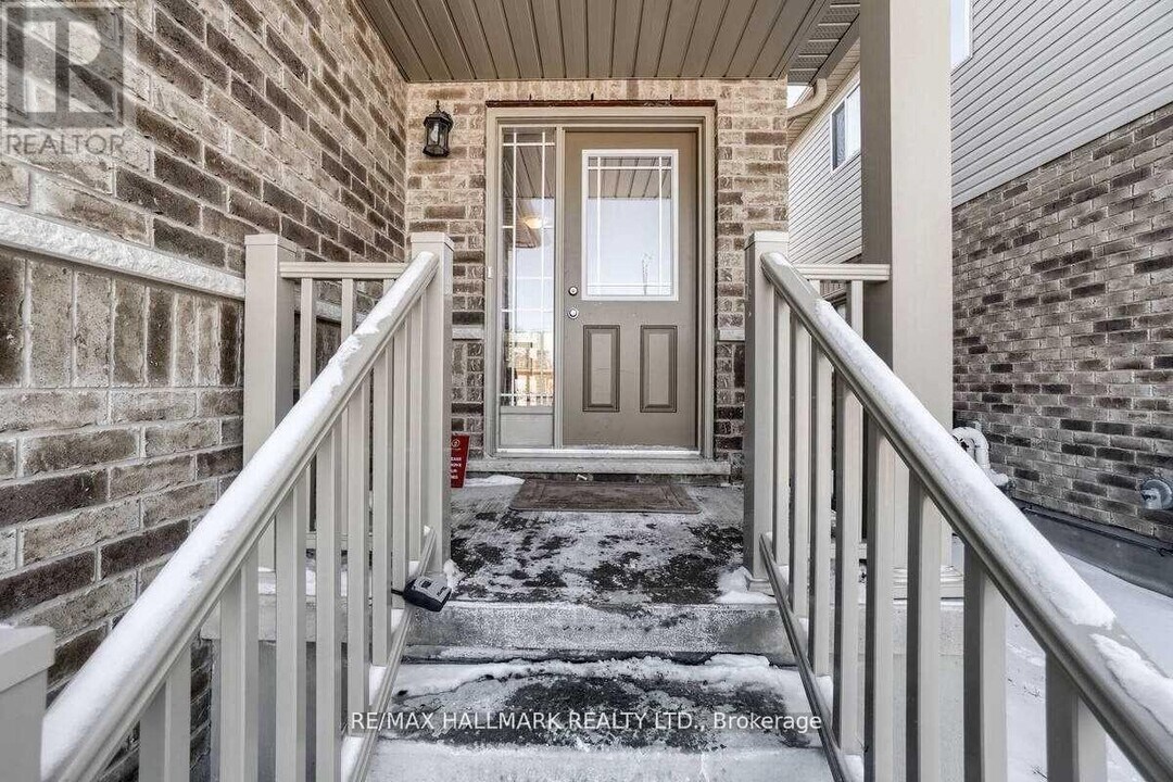 75 John Brabson Cres in Guelph, ON - Building Photo