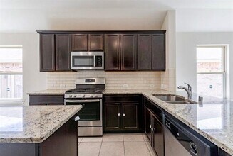 1495 Acmite Ave in Aubrey, TX - Building Photo - Building Photo