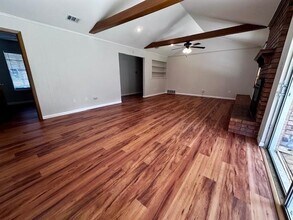 3609 Glenmont Dr in Fort Worth, TX - Building Photo - Building Photo