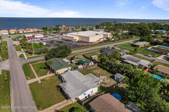 219 Narvaez Dr in Titusville, FL - Building Photo - Building Photo