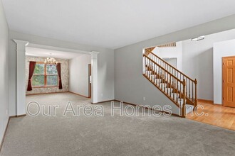 17501 72nd Pl N in Osseo, MN - Building Photo - Building Photo