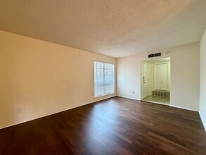 5213 Laurel Lake Dr in Waco, TX - Building Photo - Building Photo