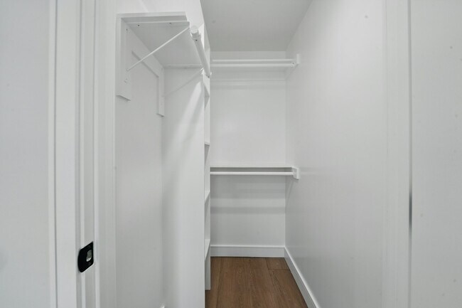 8234 Blackburn Ave in Los Angeles, CA - Foto de edificio - Building Photo