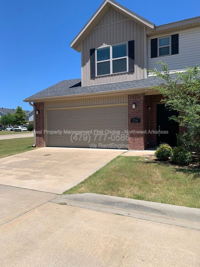 2748 W Kilimanjaro Way in Rogers, AR - Building Photo - Building Photo