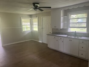 601 Wilbur D Mills Ave in Kensett, AR - Building Photo - Building Photo
